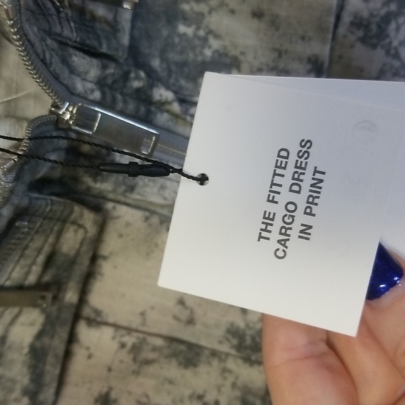 Fitted Cargo Dress in Print - Picture 13 of 15